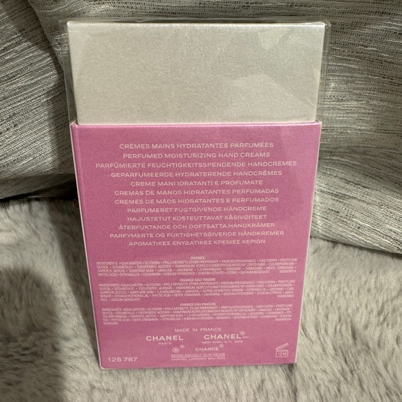 Chanel Chance PERFUMED MOISTURIZING HAND CREAMS - Picture 2 of 2